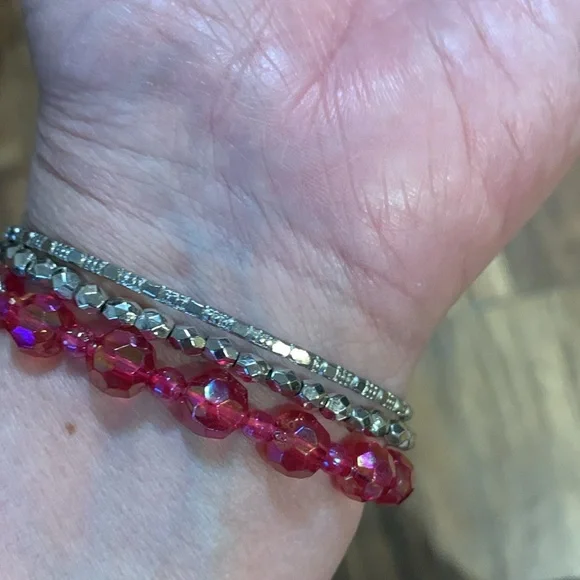 Three bracelets - Picture 3 of 5